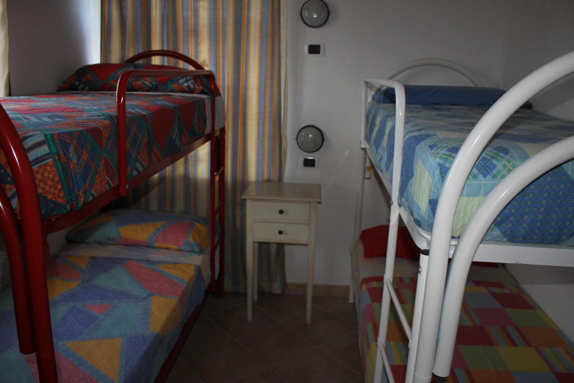 B&B Sotto Le Stelle Vacanze バリ・サルド 部屋 写真