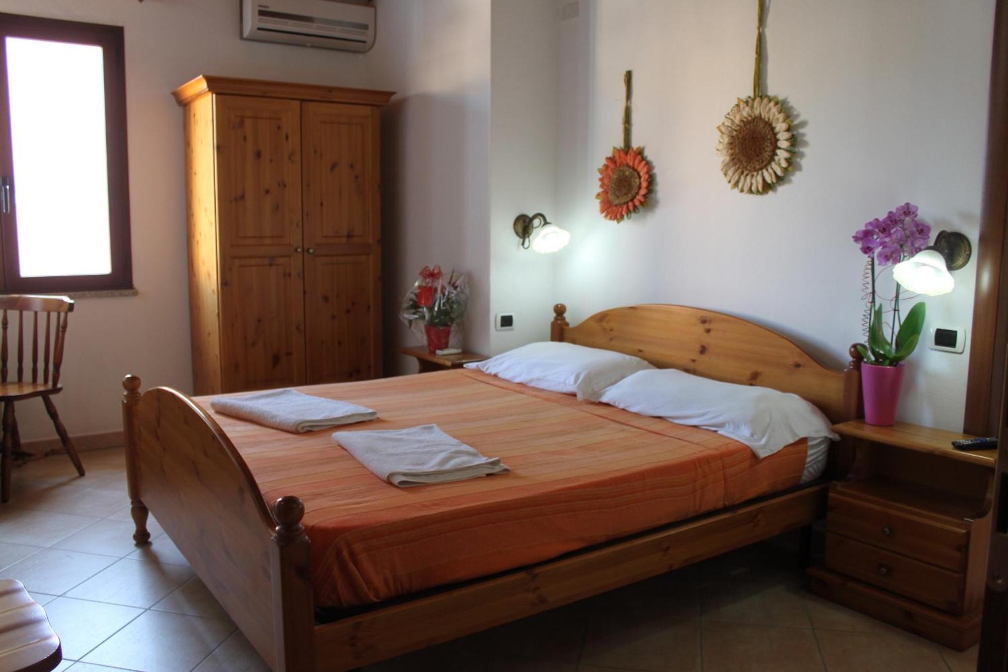 B&B Sotto Le Stelle Vacanze バリ・サルド 部屋 写真